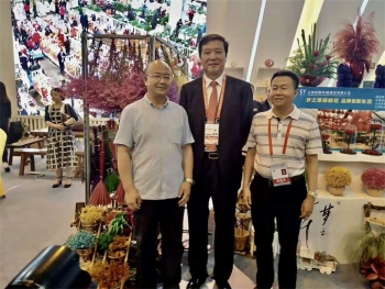 領(lǐng)導(dǎo)對 “夢之草”指導(dǎo)與寄望